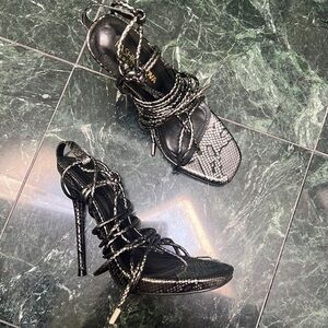 Fashion Nova Snakeskin Heels